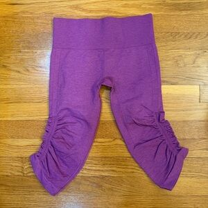Lululemon In The Flow Crop II in Purple (Heathered Regal Plum?) - Size 6